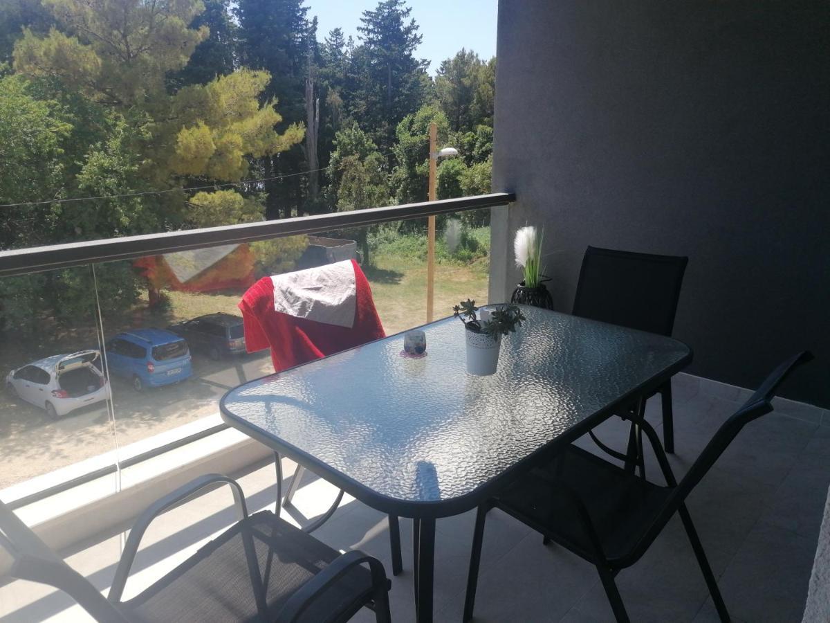 Apartmani U Kastelima Каштела Экстерьер фото