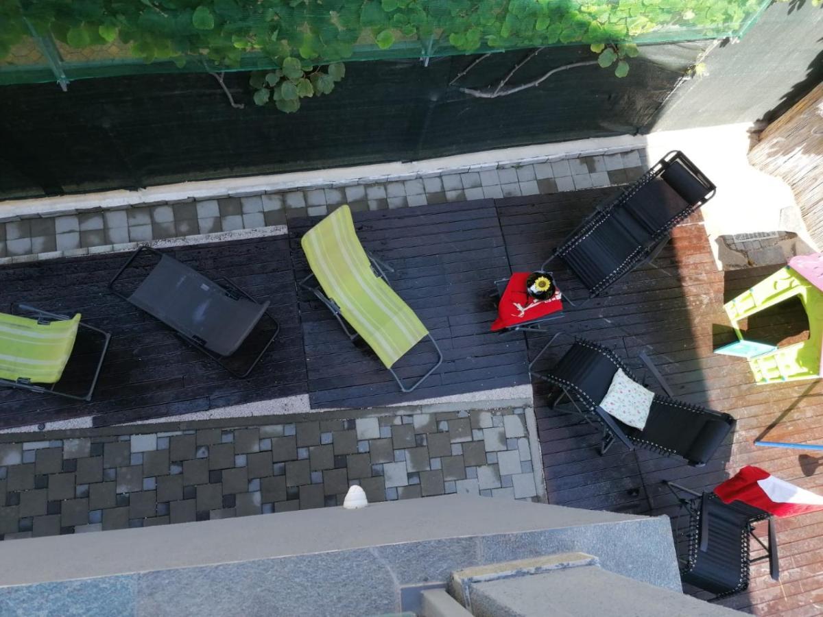 Apartmani U Kastelima Каштела Экстерьер фото