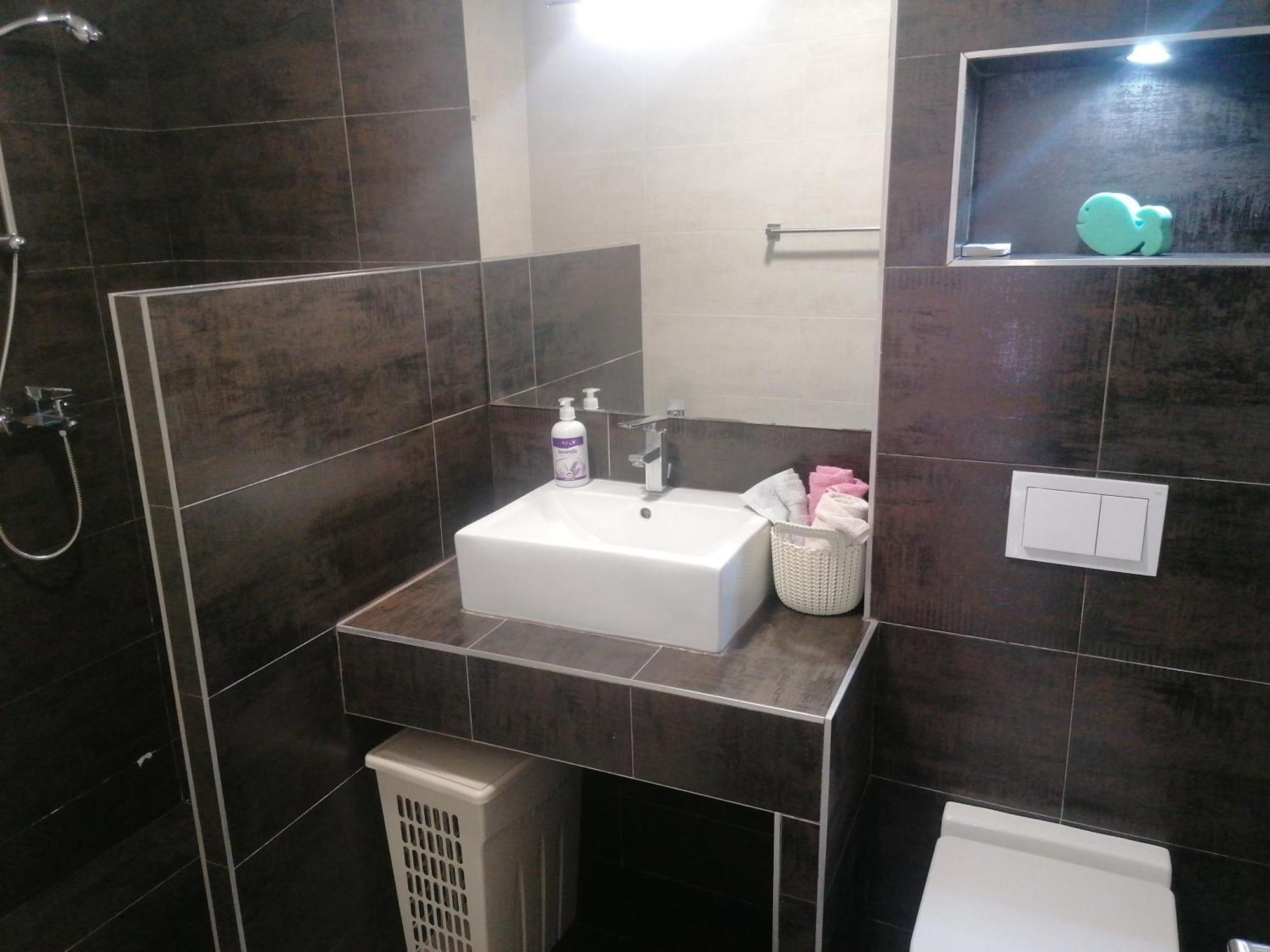 Apartmani U Kastelima Каштела Номер фото